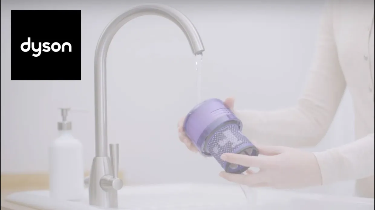Чистка пылесосов Dyson: как почистить фильтр?