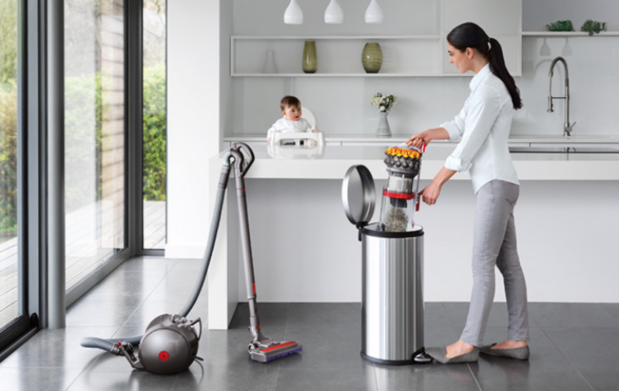 Отличие цилиндрических пылесосов Dyson.