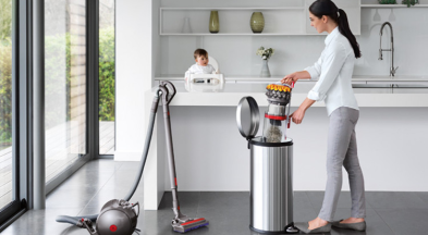 Отличие цилиндрических пылесосов Dyson.